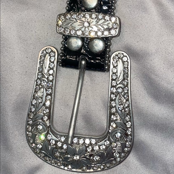 Beautiful Rhinestone belt - Picture 7 of 7